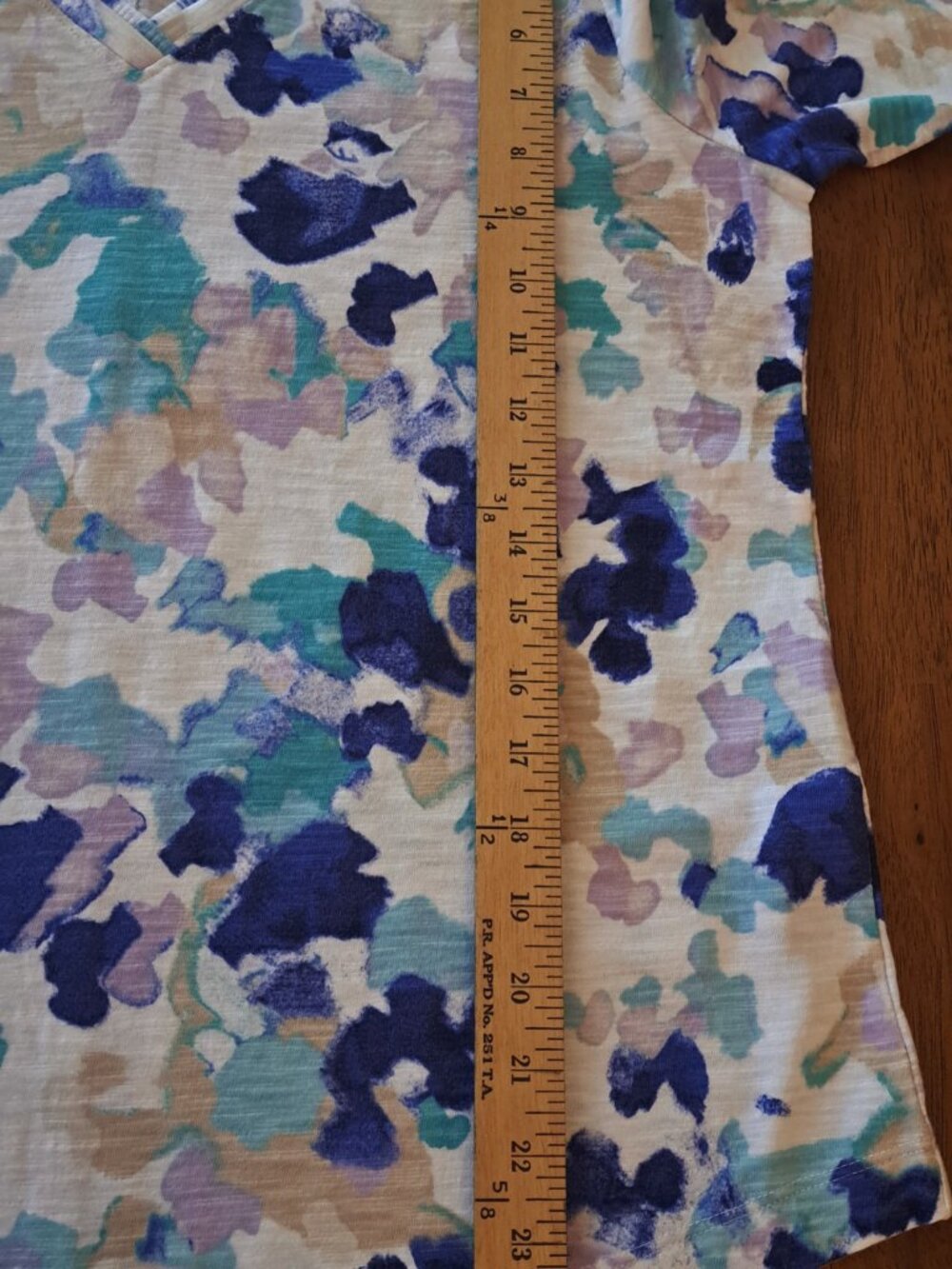 Chico's Tee Women small 1 floral Short Sleeve Cotton blend V Neck Casual Top NWT - Picture 12 of 12